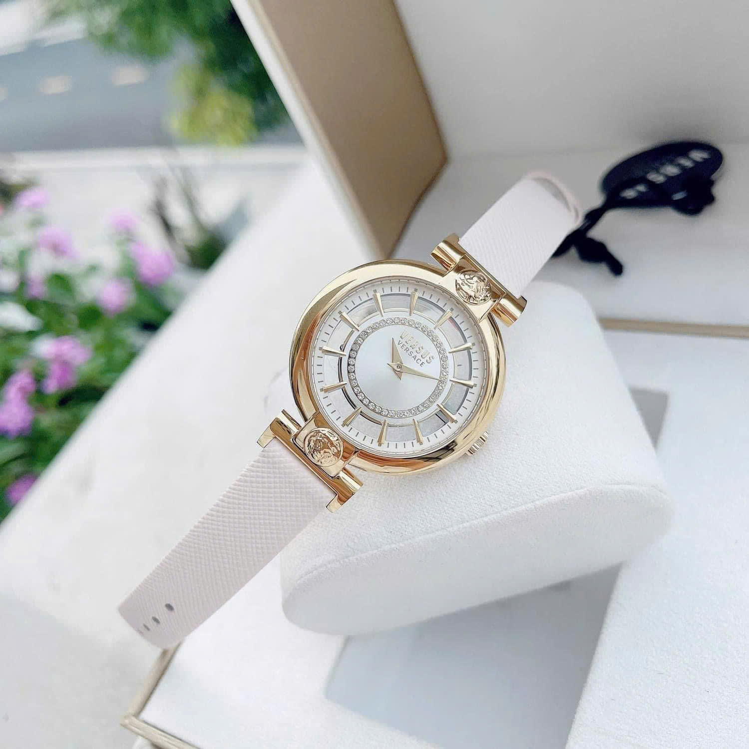 Đồng Hồ Nhà Sấu