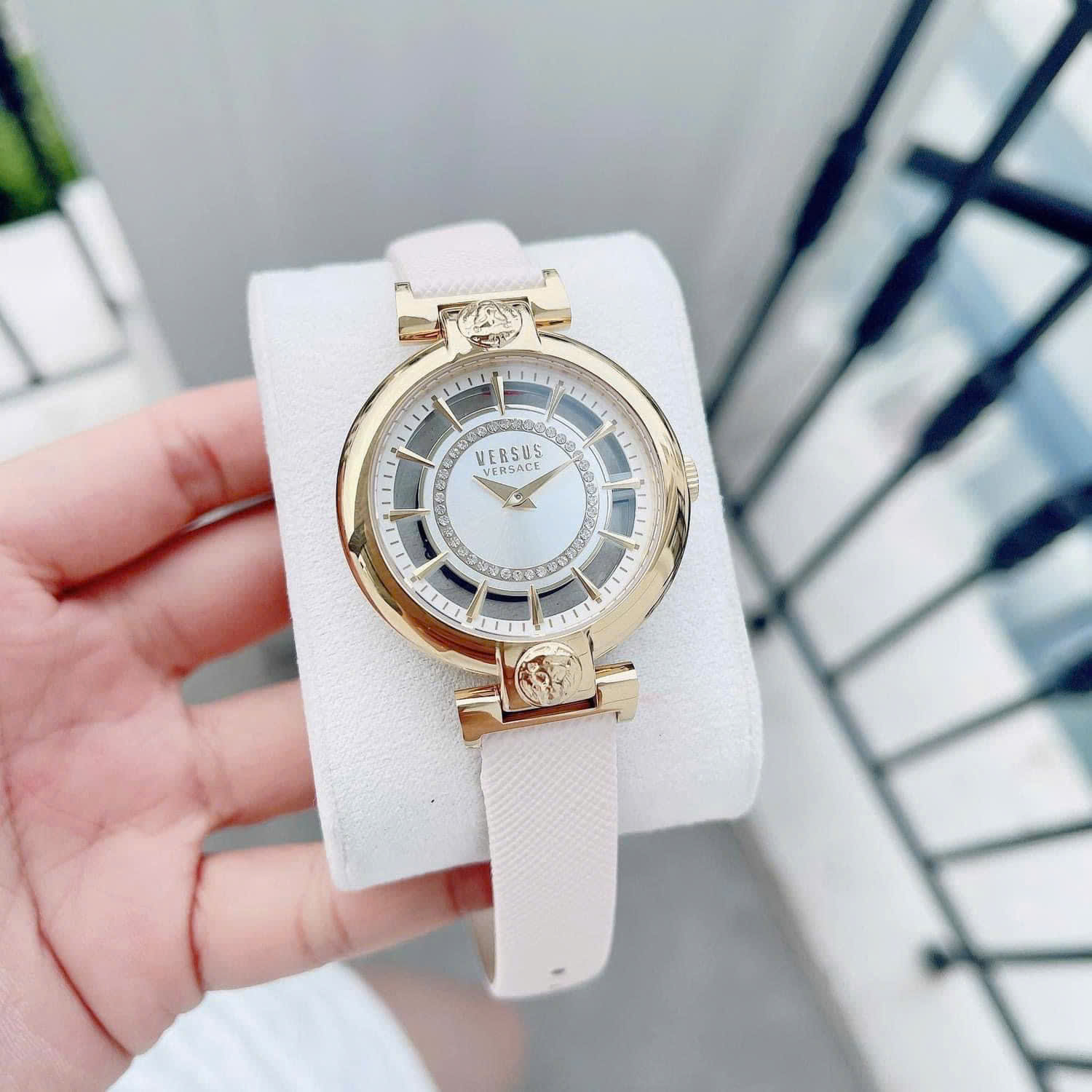 Đồng Hồ Nhà Sấu