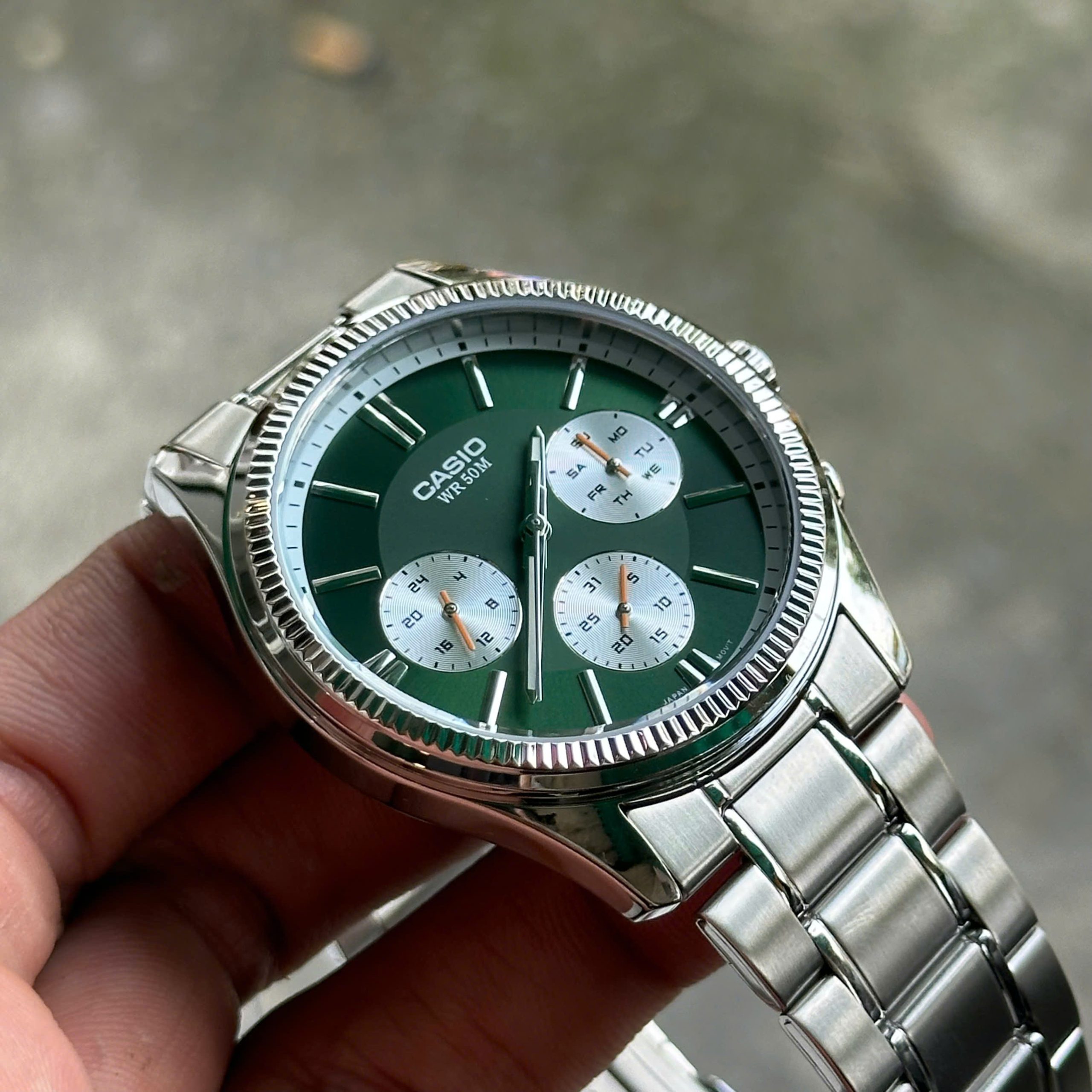 Đồng Hồ Nhà Sấu