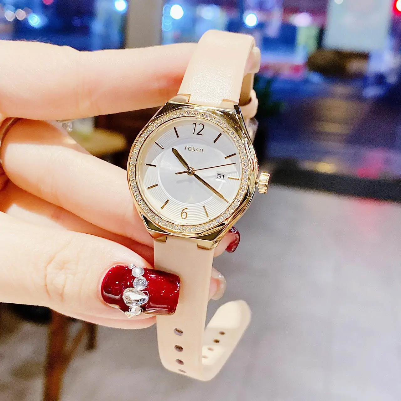 Đồng Hồ Nhà Sấu