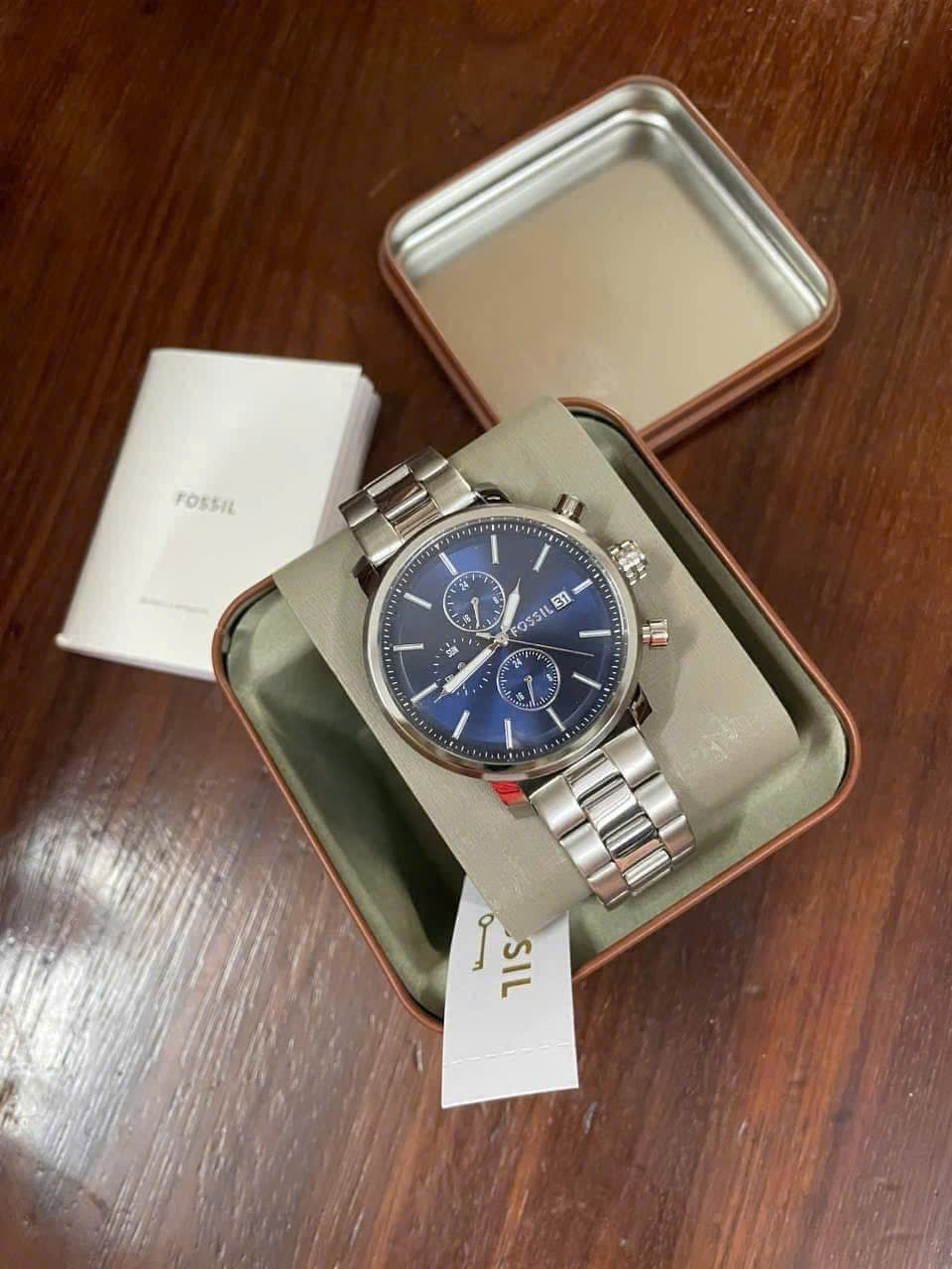 Đồng Hồ Nhà Sấu