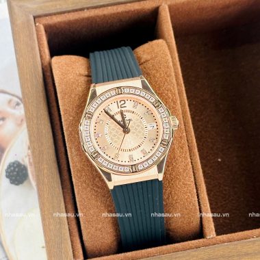 ĐỒNG HỒ NỮ CARNIVAL 8173L2 Mặt Be Viền Đá