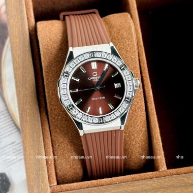 Đồng Hồ Carnival Nữ 8168L2 Mặt Nâu Viền Đá