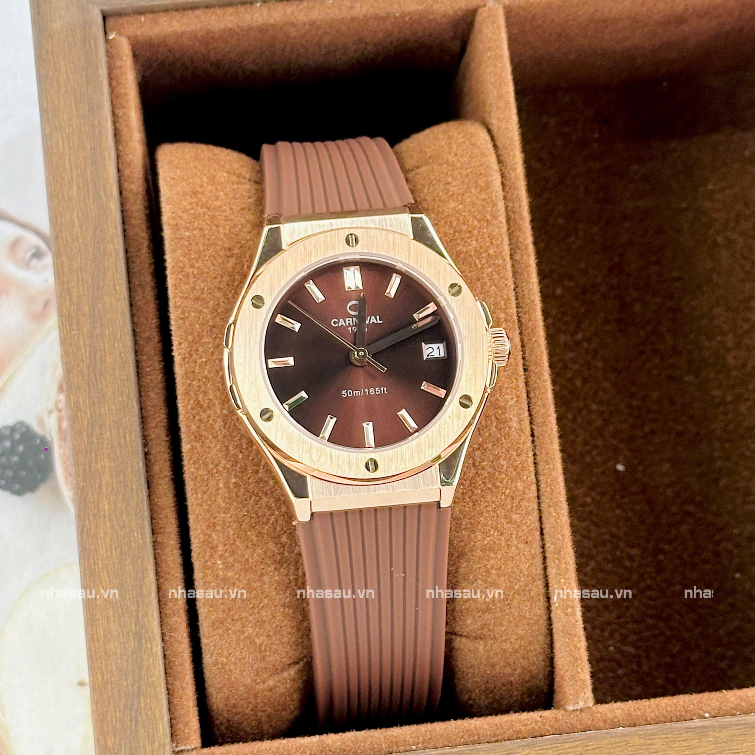 z7065517108481_6e3b4566ae39fb3cca833e6aaf0cf35b