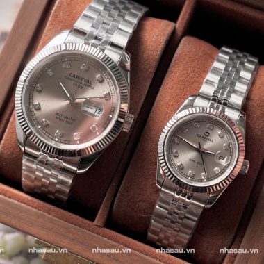 Đồng Hồ Cặp Carnival Nam 8131G – Nữ 8131L Mặt Xám